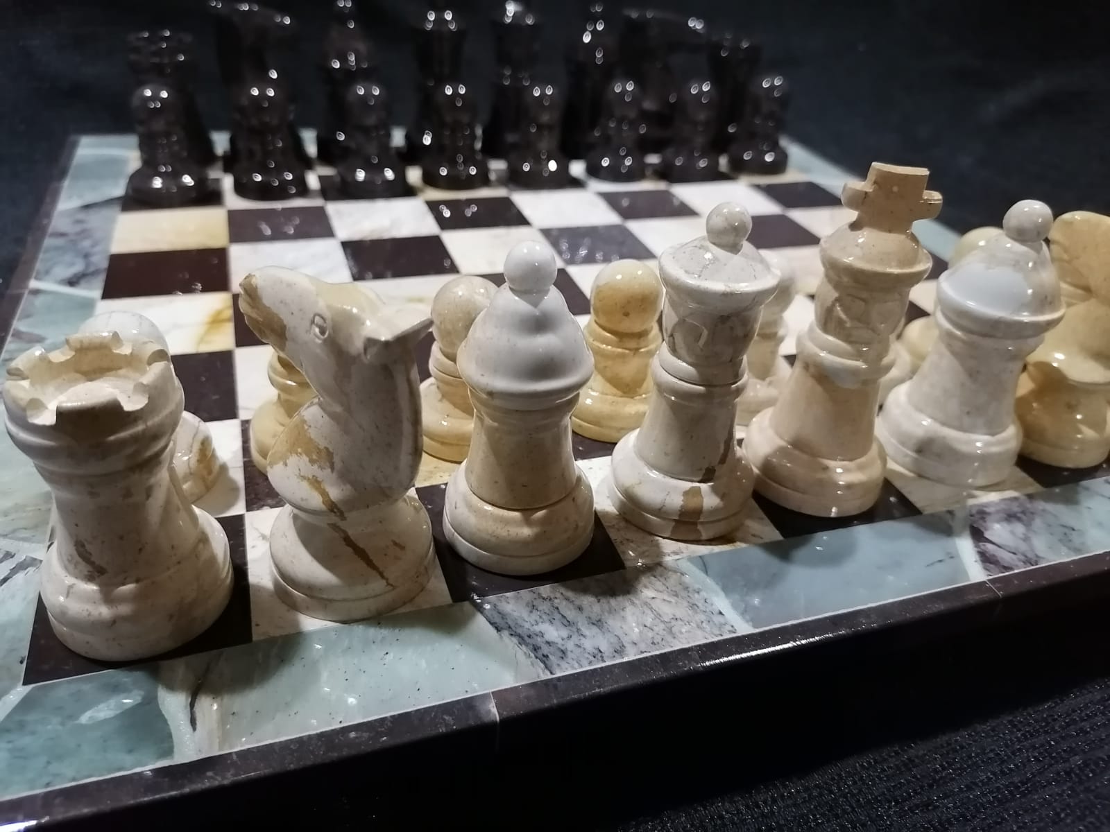 Ajedrez piedra Combarbalita (tallada a mano)